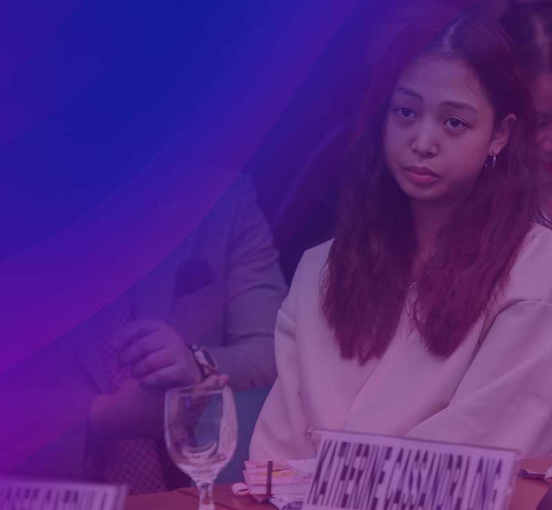 牌照变废纸，脚底抹油！博彩一姐这波“走位”太骚了